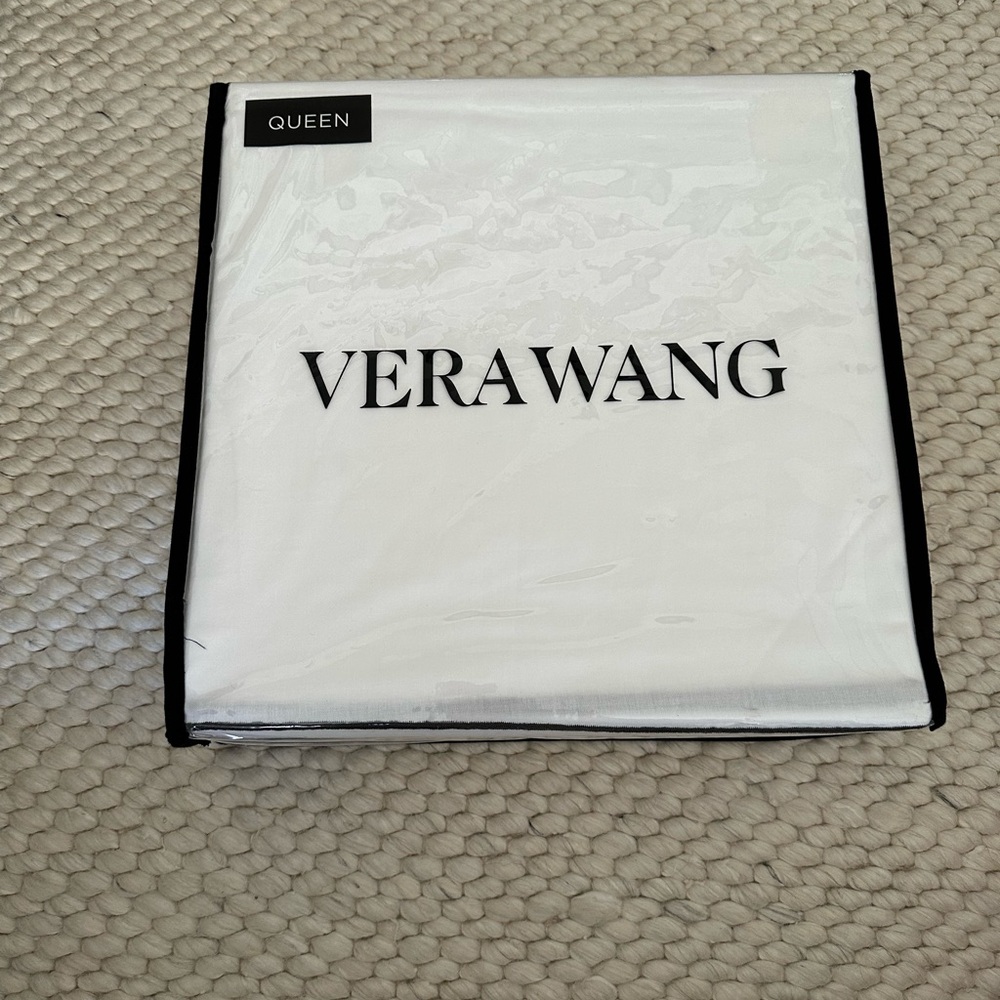 NWT $250 Vera Wang QUEEN 4pc Sheet Set 100% Cotton LUXURY SATIN WEAVE Price Firm